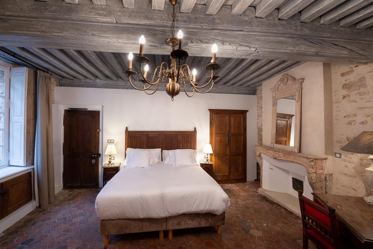 Les Remparts Hotels Et Demeures Historiques Бон Экстерьер фото