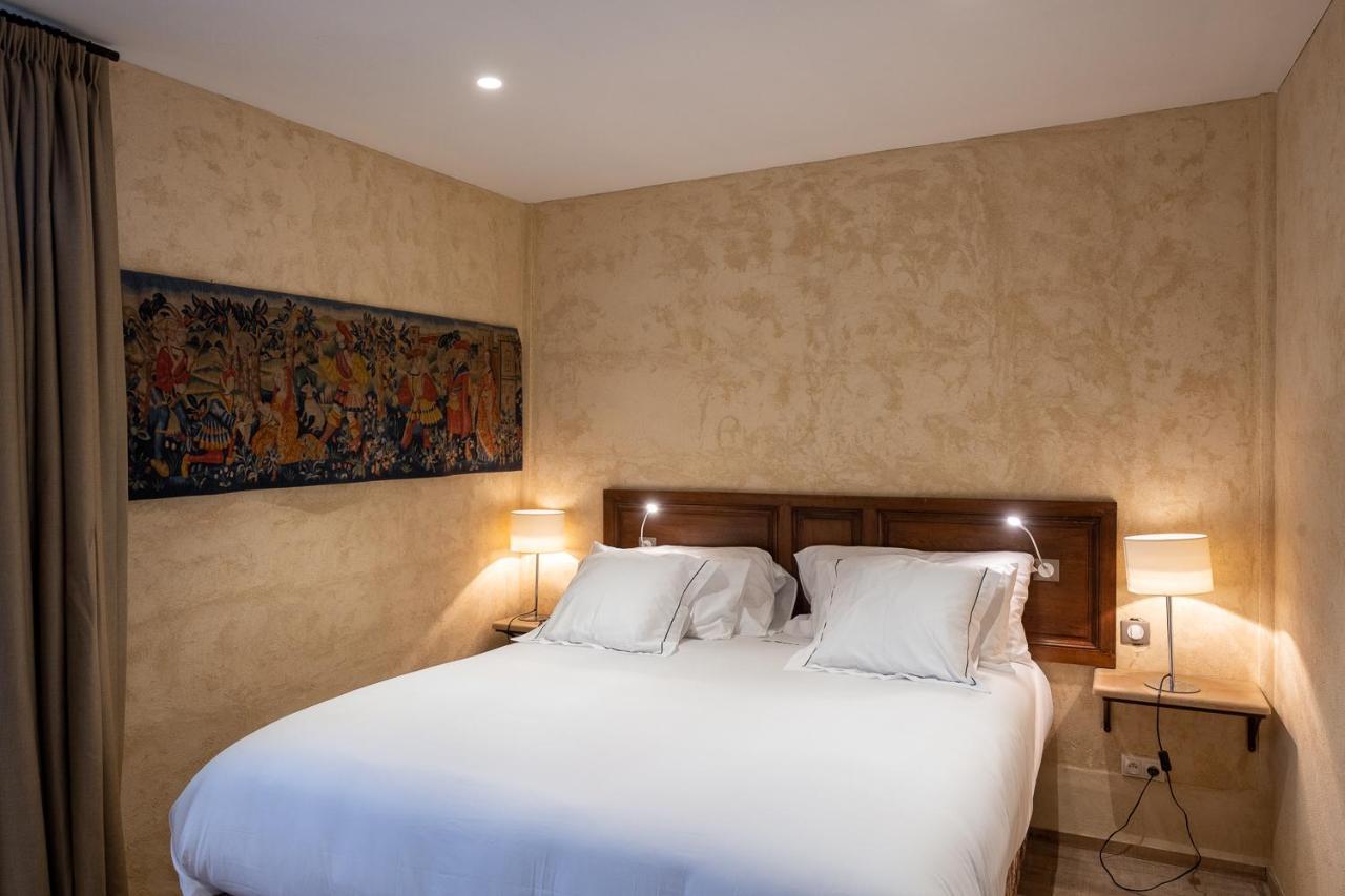 Les Remparts Hotels Et Demeures Historiques Бон Экстерьер фото