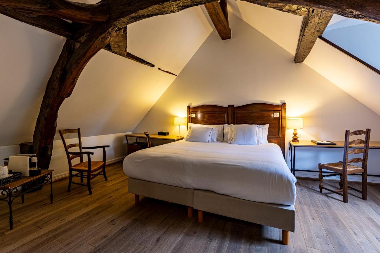 Les Remparts Hotels Et Demeures Historiques Бон Экстерьер фото