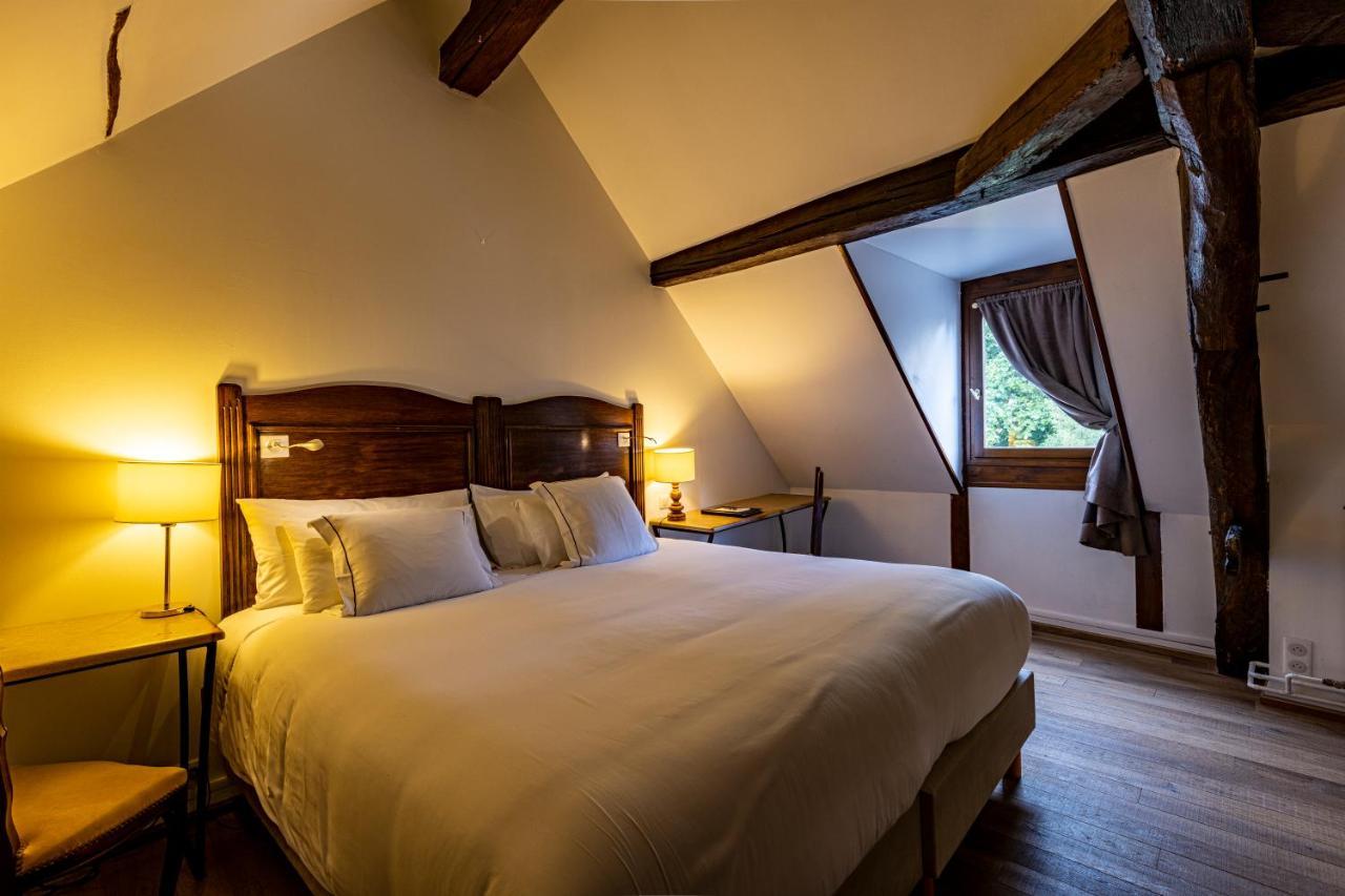 Les Remparts Hotels Et Demeures Historiques Бон Экстерьер фото