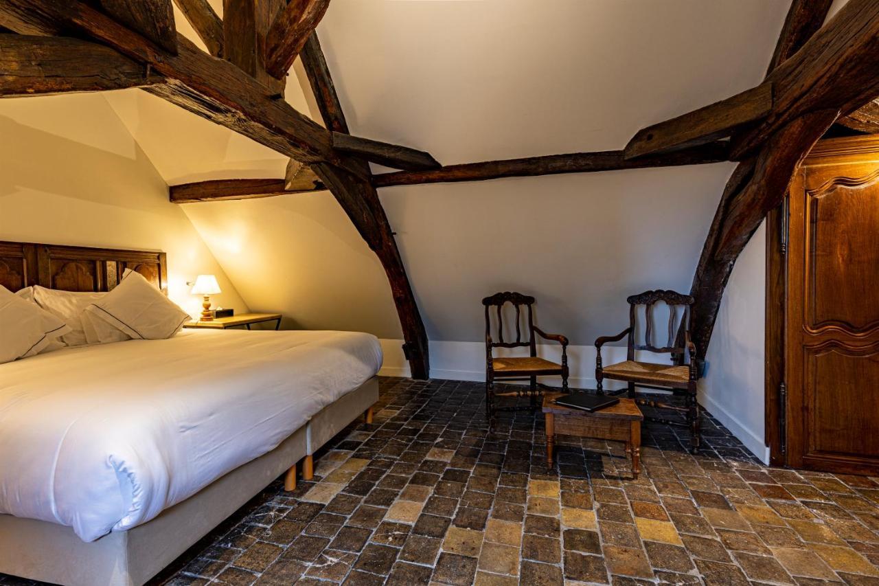 Les Remparts Hotels Et Demeures Historiques Бон Экстерьер фото