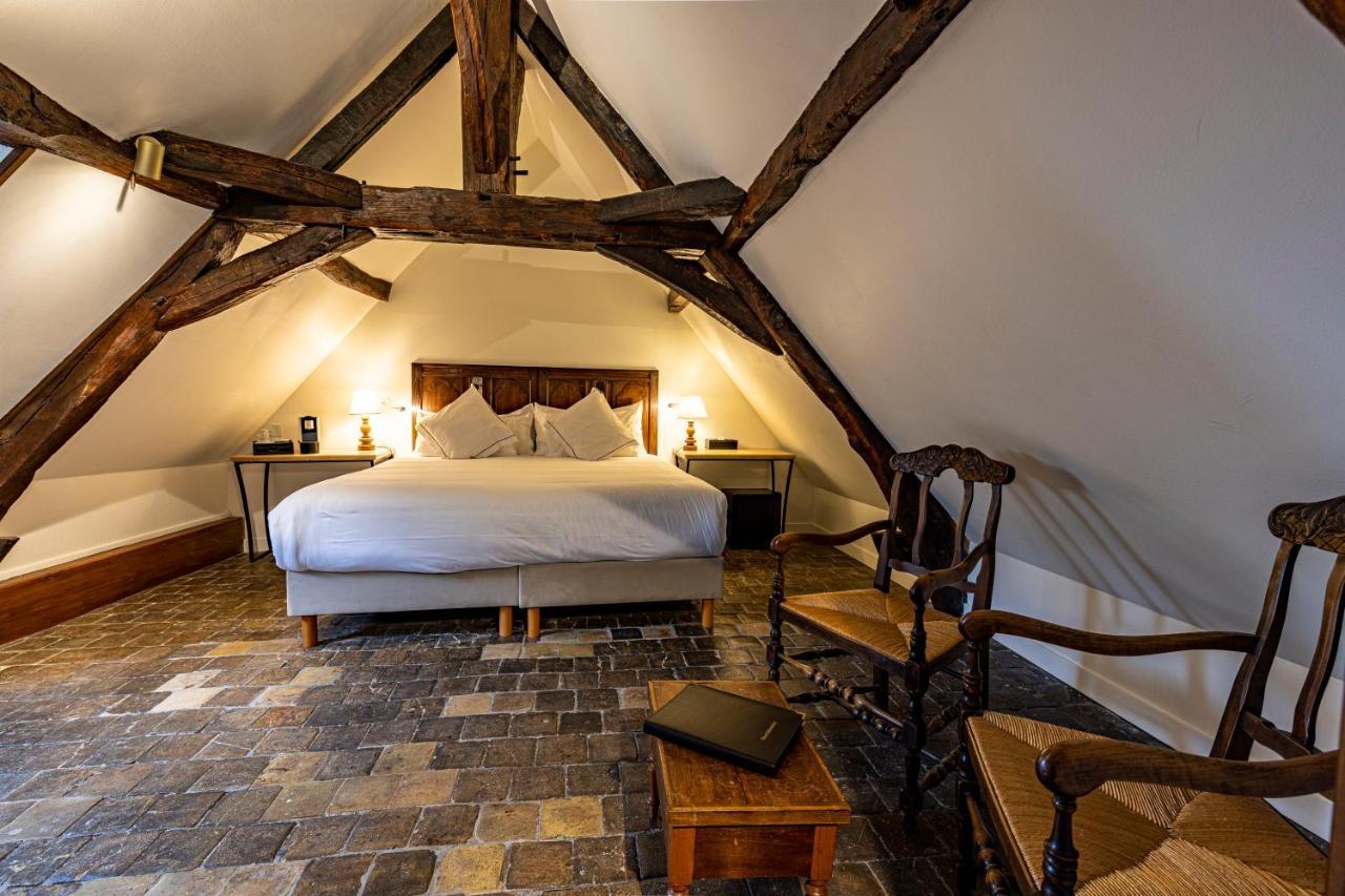 Les Remparts Hotels Et Demeures Historiques Бон Экстерьер фото