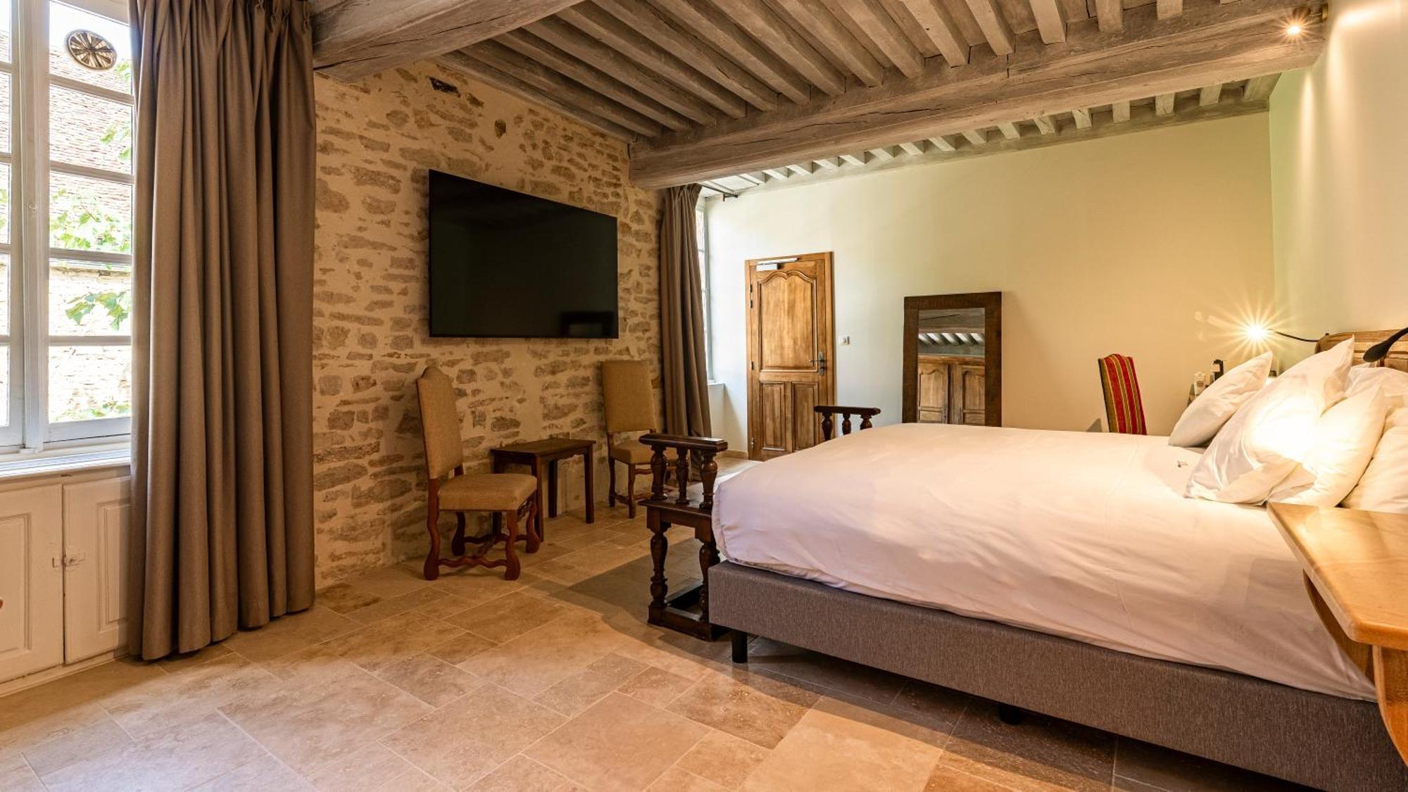 Les Remparts Hotels Et Demeures Historiques Бон Экстерьер фото